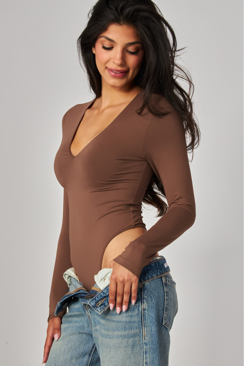 Body Essential V-Neck Luxe