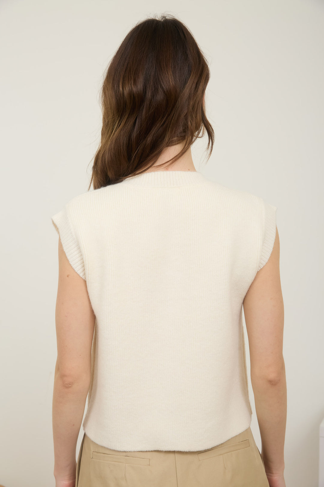 Chaleco Luxe Élite – Gold Button Edition