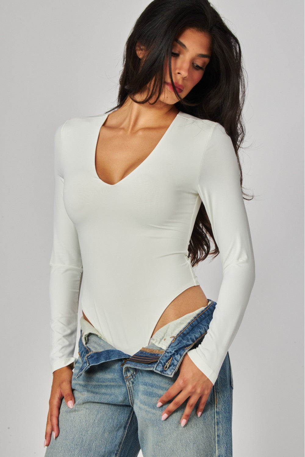 Body Essential V-Neck Luxe