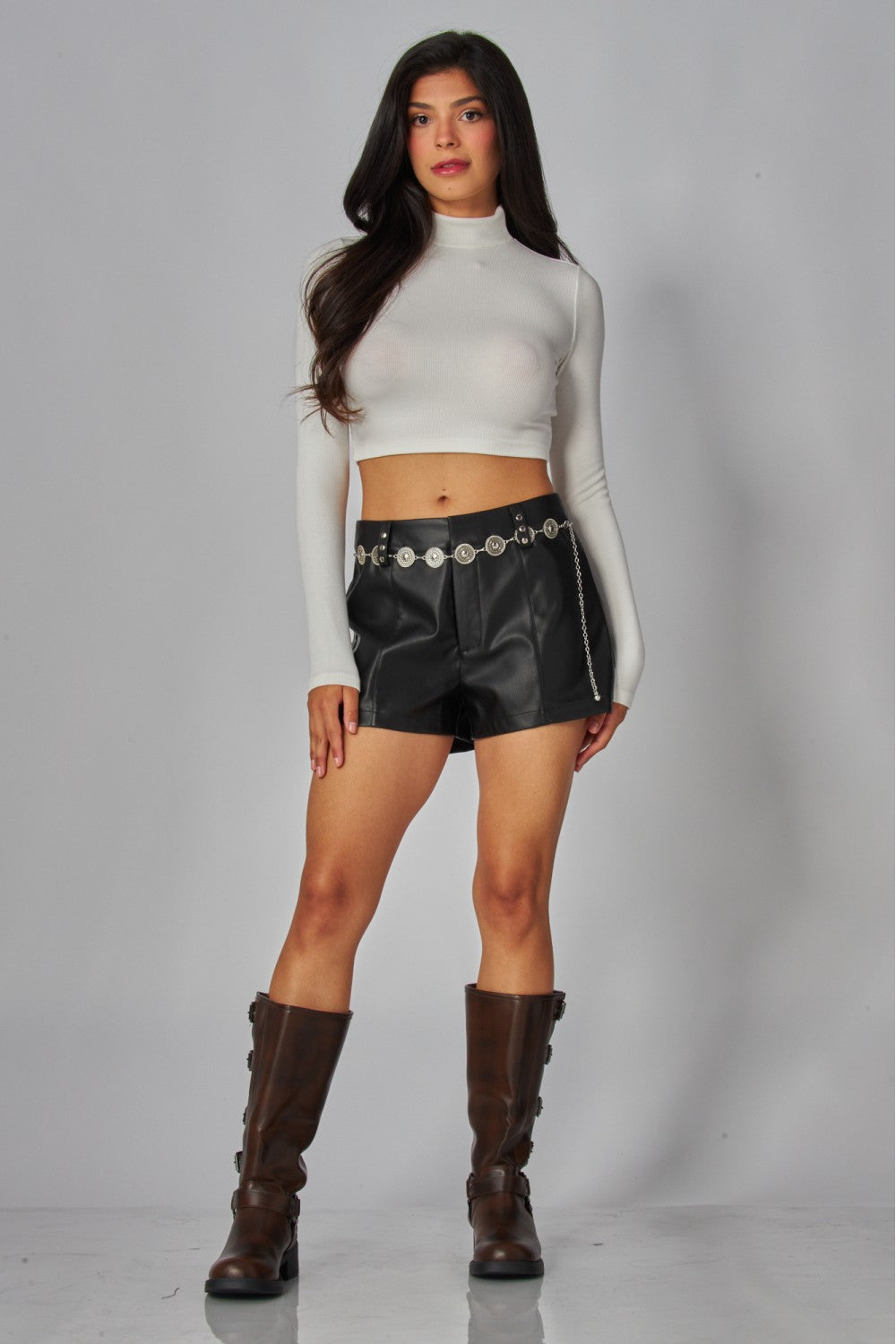 Short Tipo Piel con Cinto